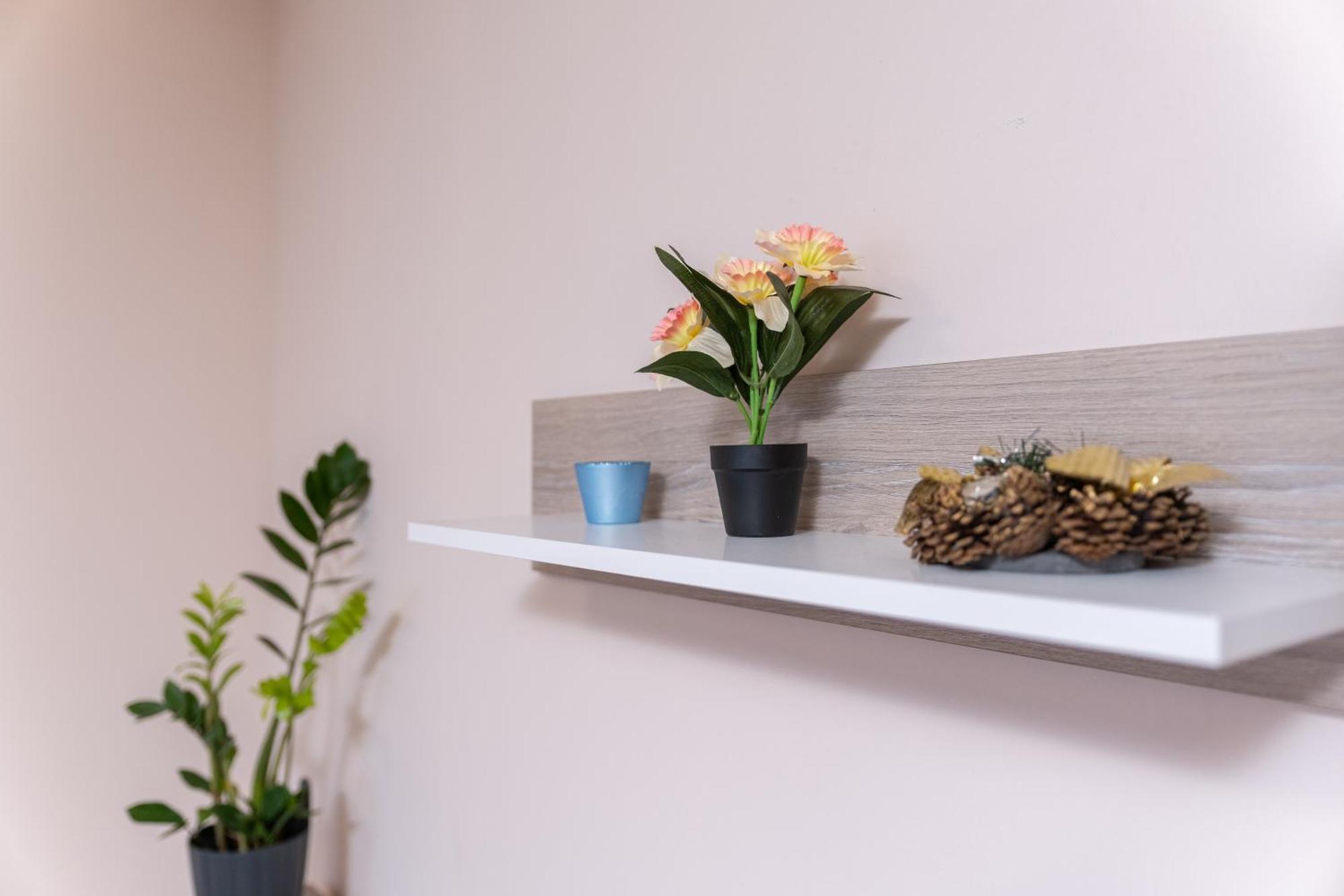 Comfortable 2Br Urban Getaway In City Center Пловдив Екстериор снимка